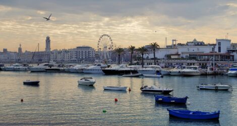 Bari: 8 tappe tra Bari Vecchia, basiliche e lungomare